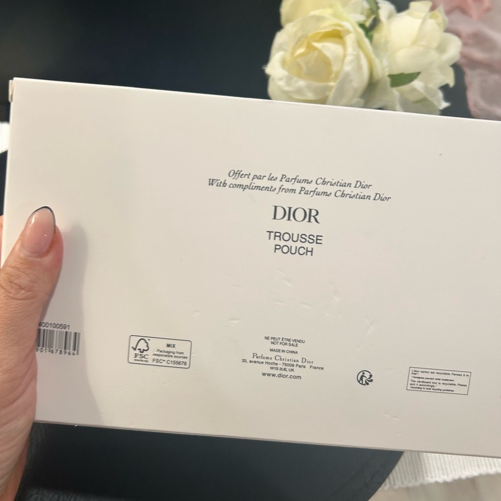 (Last one!!)Christian Dior Pink Clutch Bag with Faux Pearl Chain - NIB - Picture 11 of 13